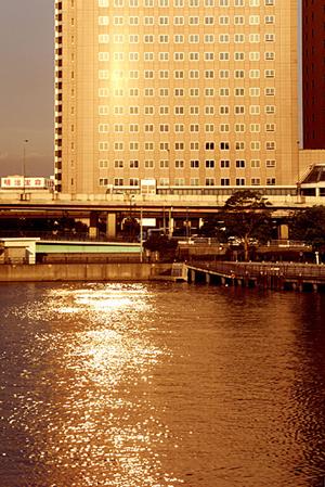 防炎垂れ壁の施工について